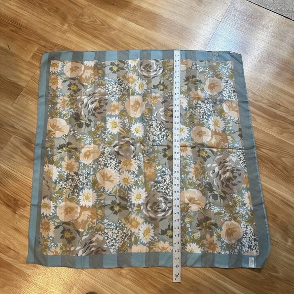 Vintage Womens Light Blue Floral Scarf Polyester Made in Italy 72755 - Picture 6 of 7